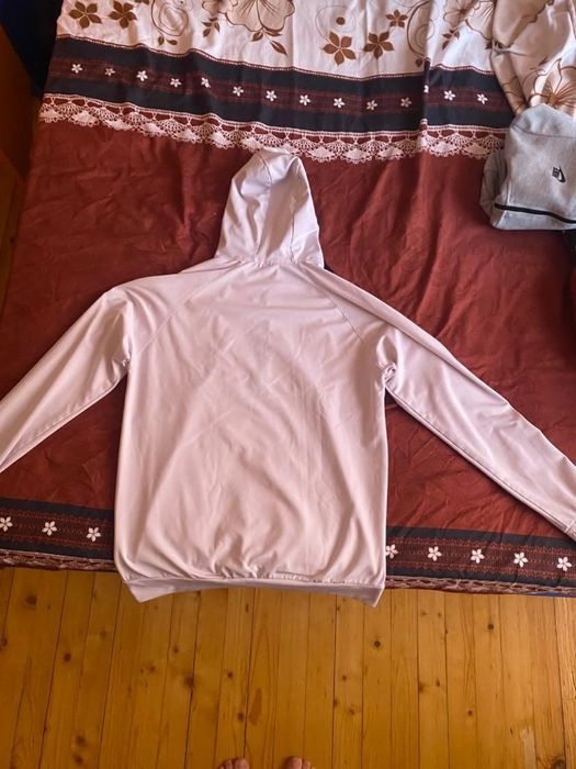 Moncler суитчър бял