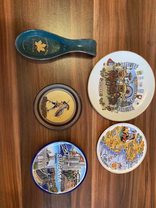 Сувенирни керамични чинии