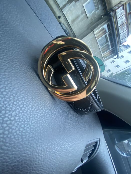 Vând curea GUCCI
