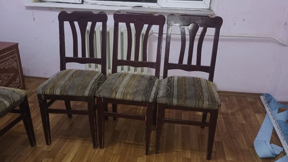 Продаётся стулья