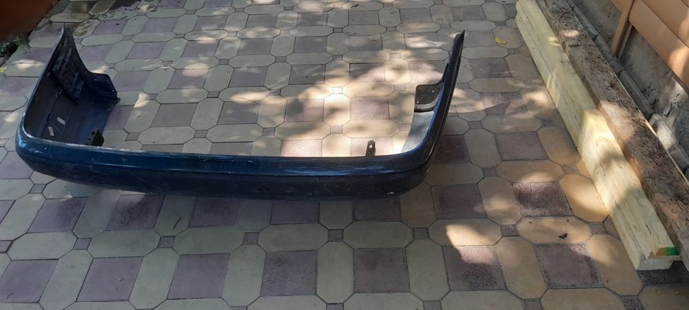 Продам бампера на ауди, бмв е34, и передний часть радиатора(телевизор)