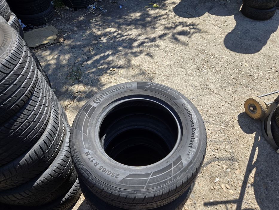 4бр. 255 65 17 Continental всесезонни.