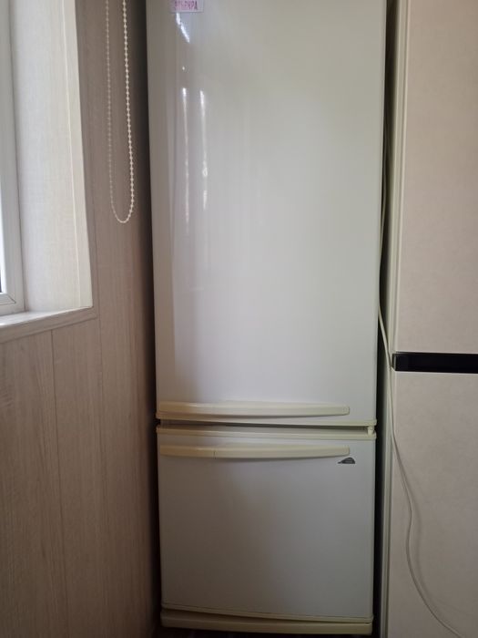 Холодильник Российскии Pozis