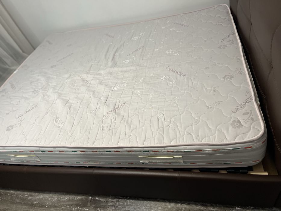 Pat de mijloc plus saltea