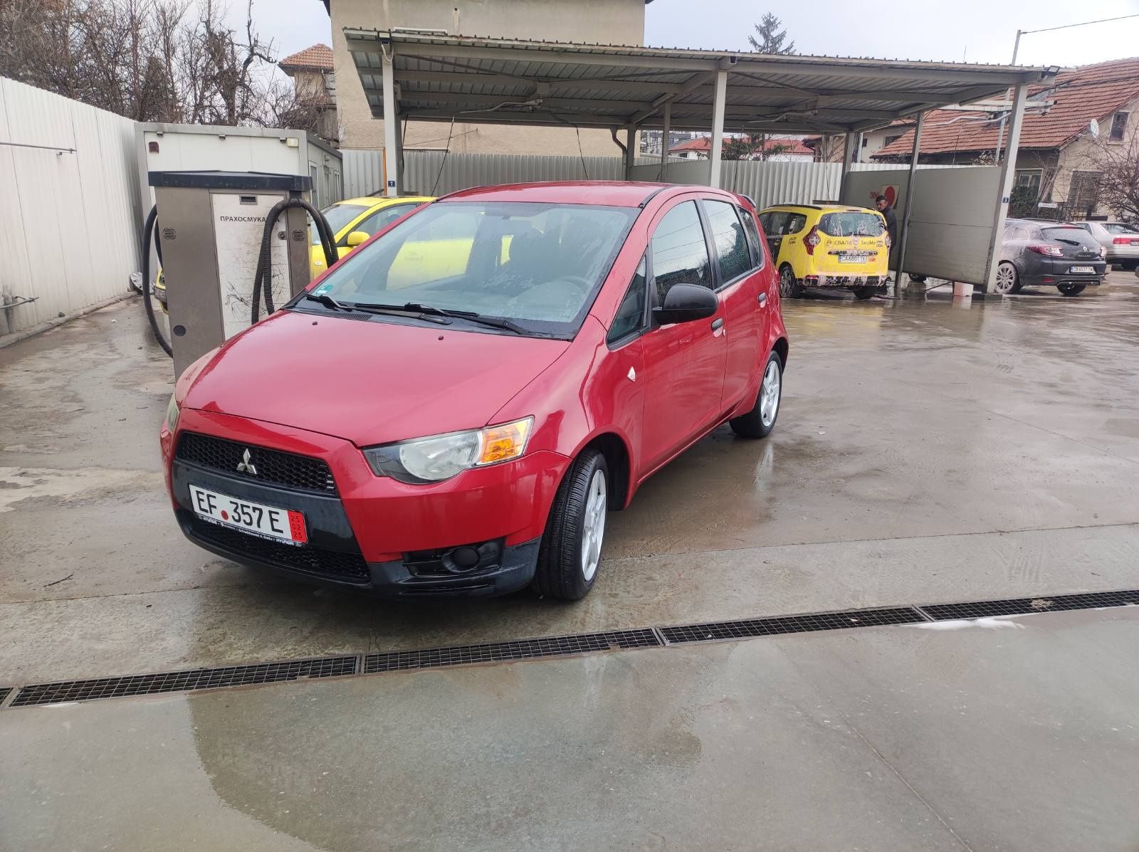 Автомобил Mitsubishi colt