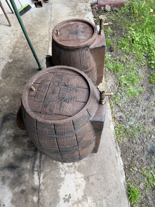Vand butoaie de vin