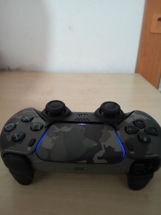 Vând manete pentru ps5 și ps4