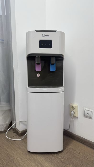 Продам напольный кулер для воды Midea