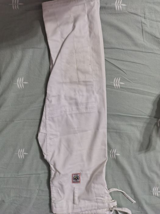 Кимоно с белым поясом