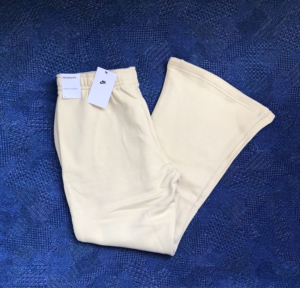Nike Be Kind Flared Fleece Joggers ОРИГИНАЛНО дамско долнище - М-L