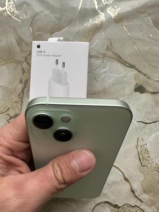 iPhone 15 Green stare impecabila