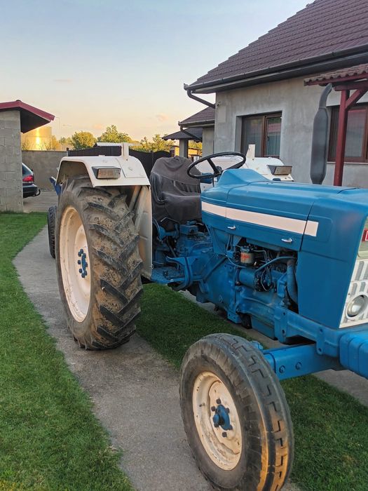 Vand tractor ford 4000