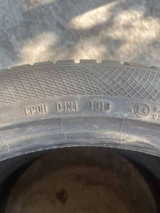 Зимни гуми 255/40/21