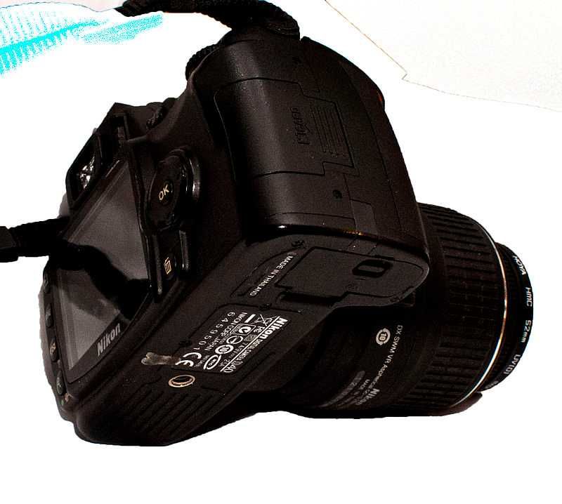 Фотоапарат Nikon D40 Digital SLR с обектив Nikkor AF-S 18-55mm
