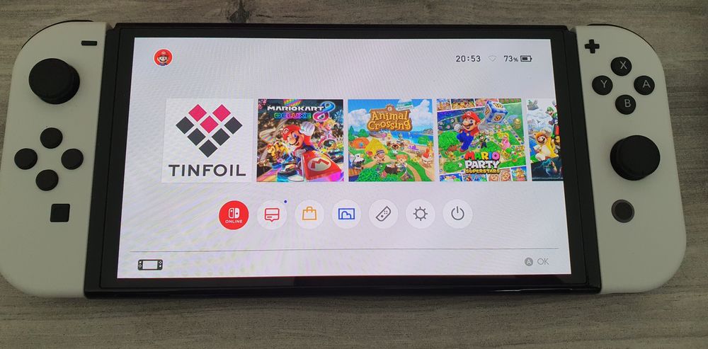Nintendo switch oled la cutie modat cu cip