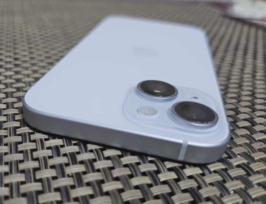 Продавам Iphon 15 256GB