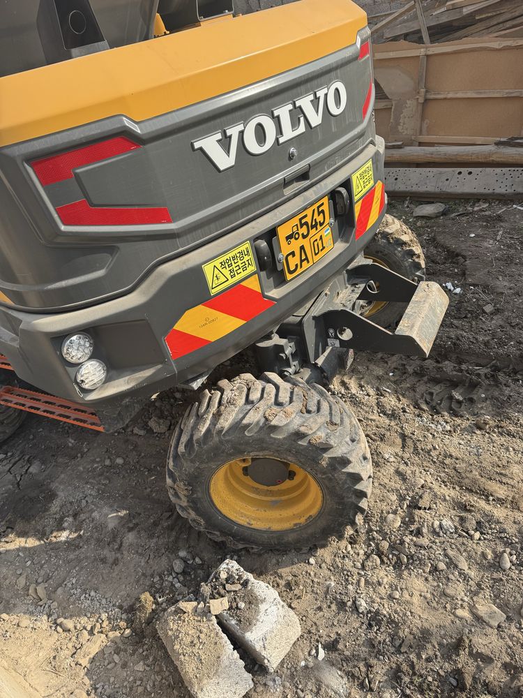 Ekskavator volvo mini 60
