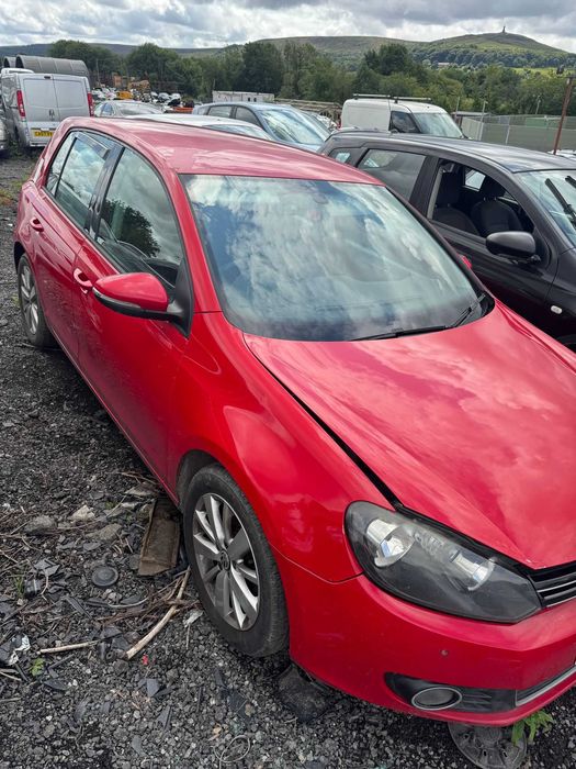 Volkswagen Golf 6 1.6 TDI cod motor CAY an  2011