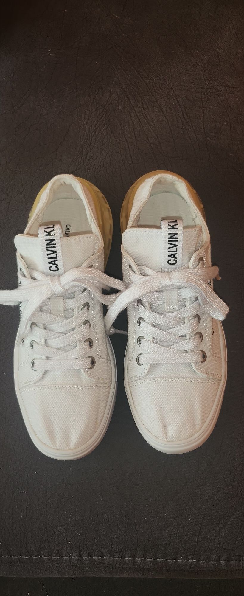 Кецове Calvin Klein Jeans B4R0765 35 Bright White