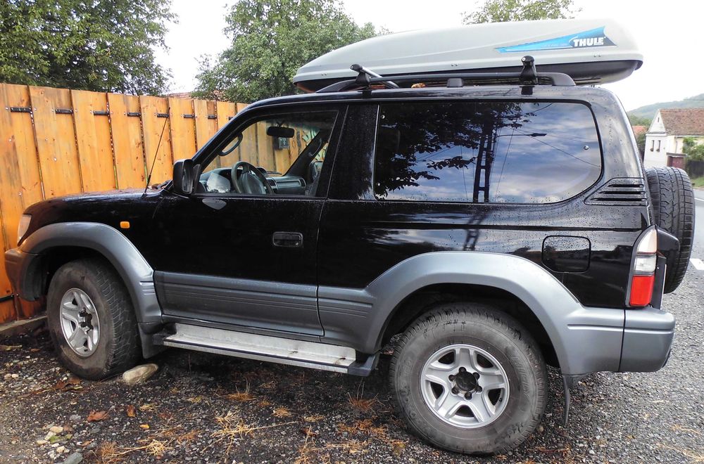 Toyota Land Cruiser J90 3000 cc autoutilitara N1