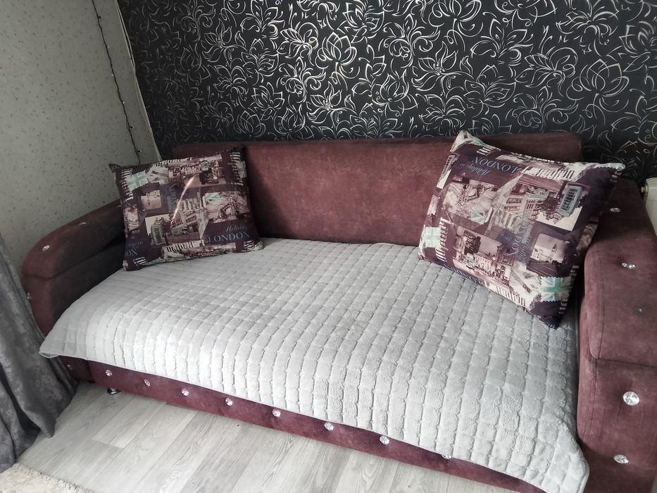 Продам диван +2 кресла