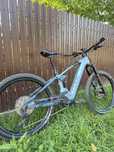 Bicicleta electrica cube stereo hybrid abs
