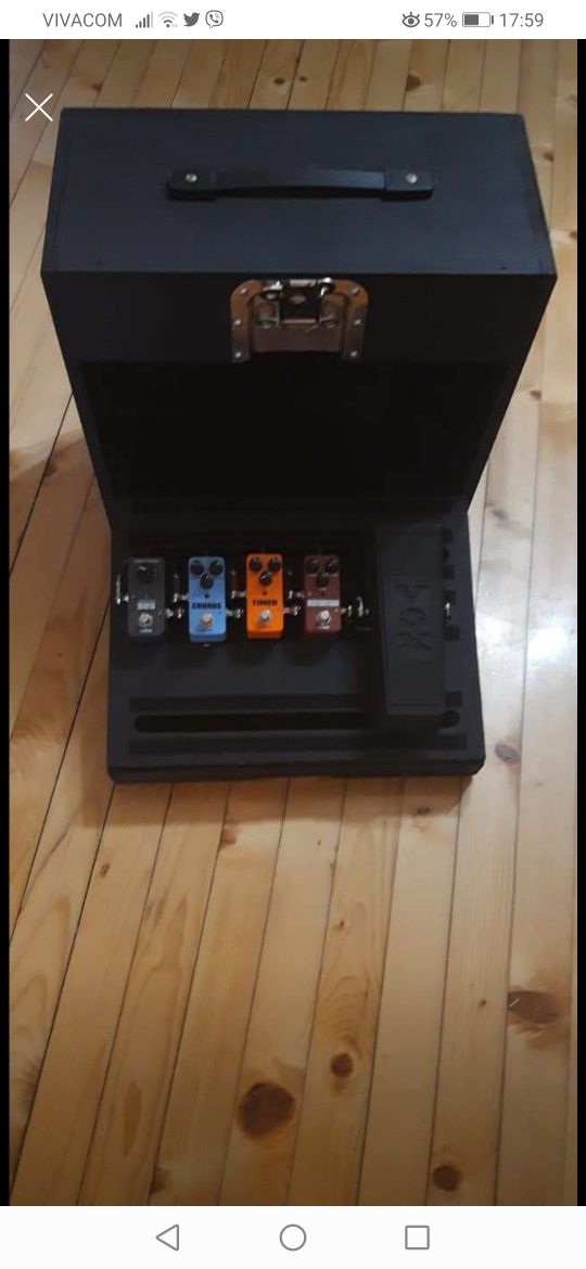 Педалборд с куфар(pedalboard with case)