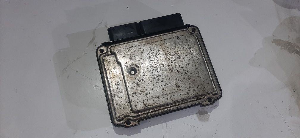 Calculator/ECU  Iveco Daily 3000cmc din 2008 cod 0281012193