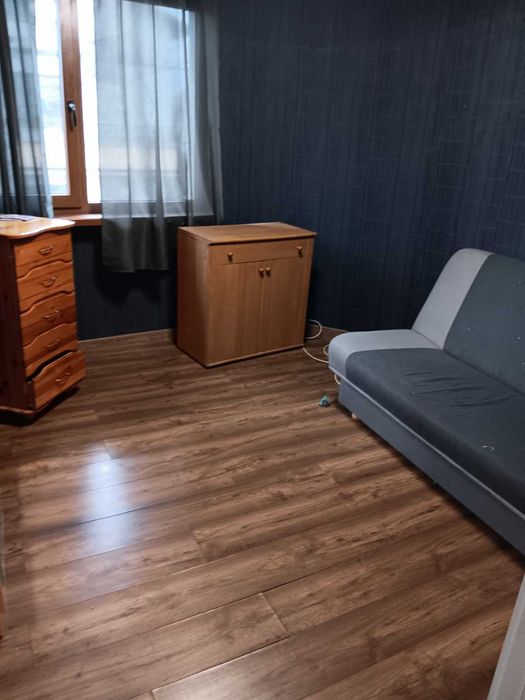 Етаж от къща с тераса и двор в кв. Левски