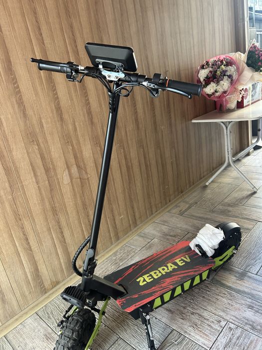 продам новый электросамокат!