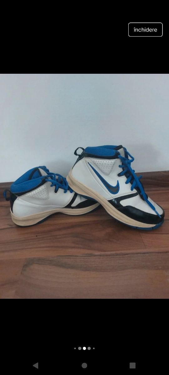 Adidasi Nike Air