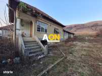 Casa 2 Camere + 1 Anexa, 132 mp, Teren 2619 mp, Zona Paclisa