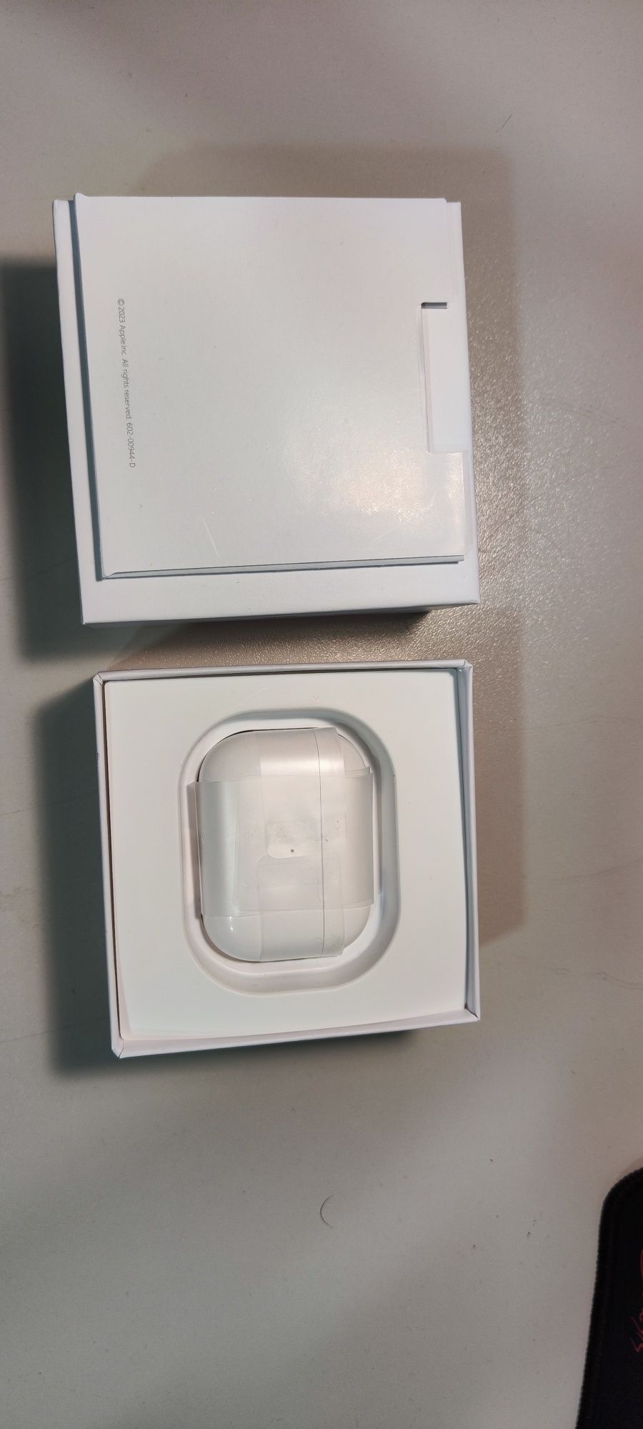 Продавам слушалки air pods 2 pro