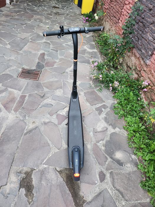 Trotinetă electrică Ninebot E2