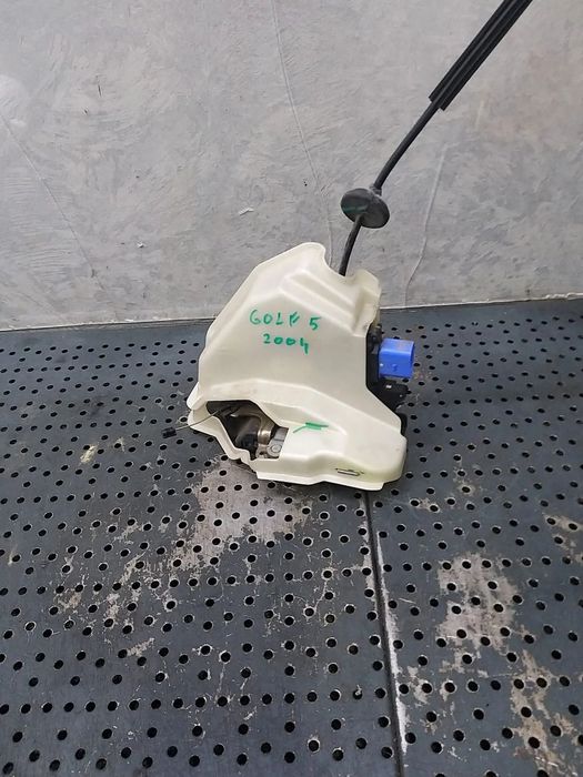 Broasca usa dreapta spate vw golf 5 1k