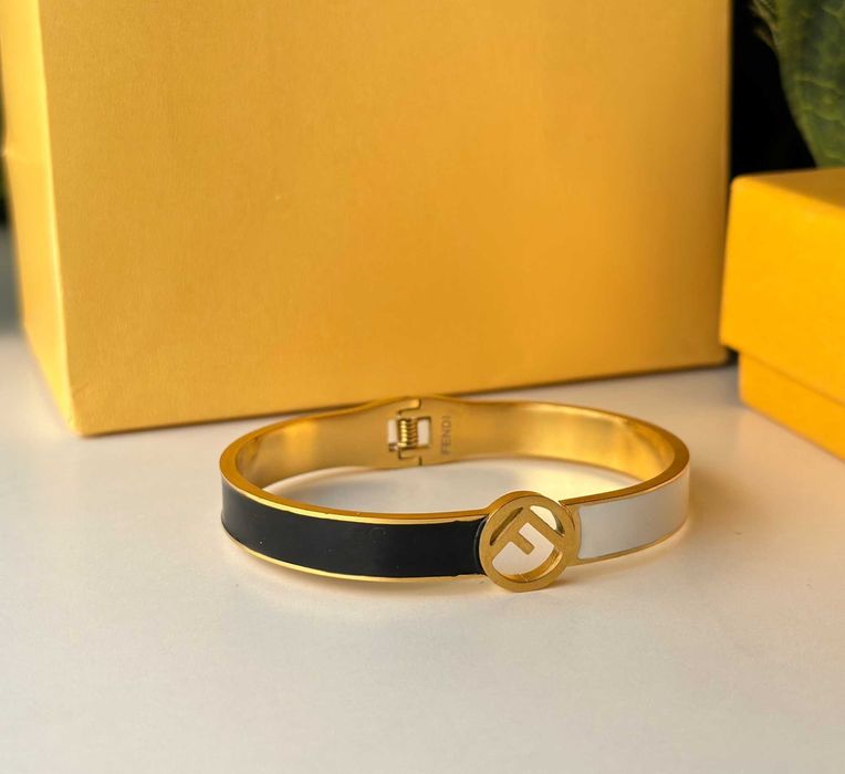 Fendi оригинална гривна