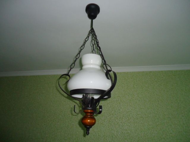 Новая Люстра в винтажном стиле производство Польша. Не дорого 50000.