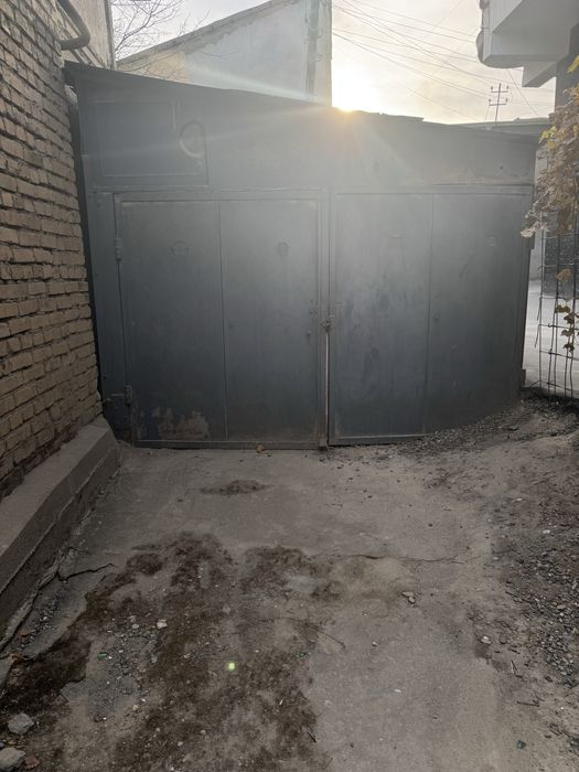 Garaj sotiladi srochni pul kerak bo’lyapti