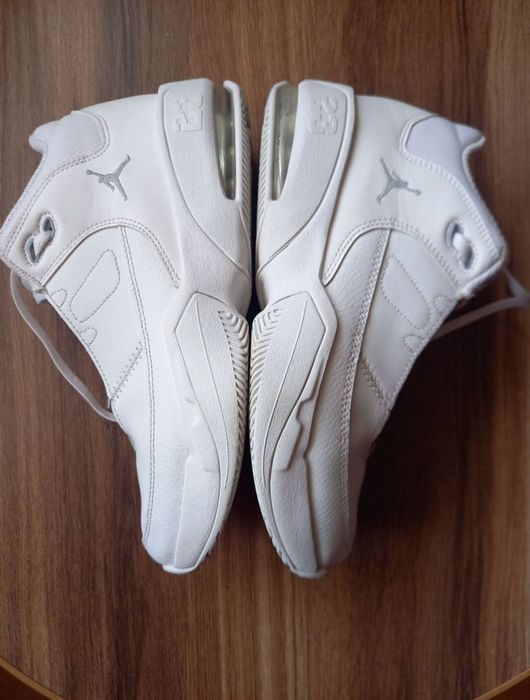 Adidași Jordan aura Max 3 38