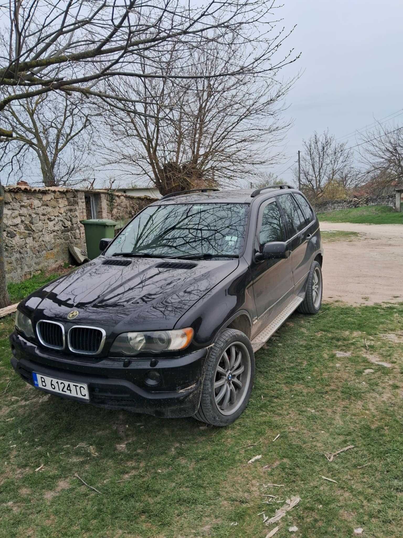 БМВ Х5 Гаражна кола