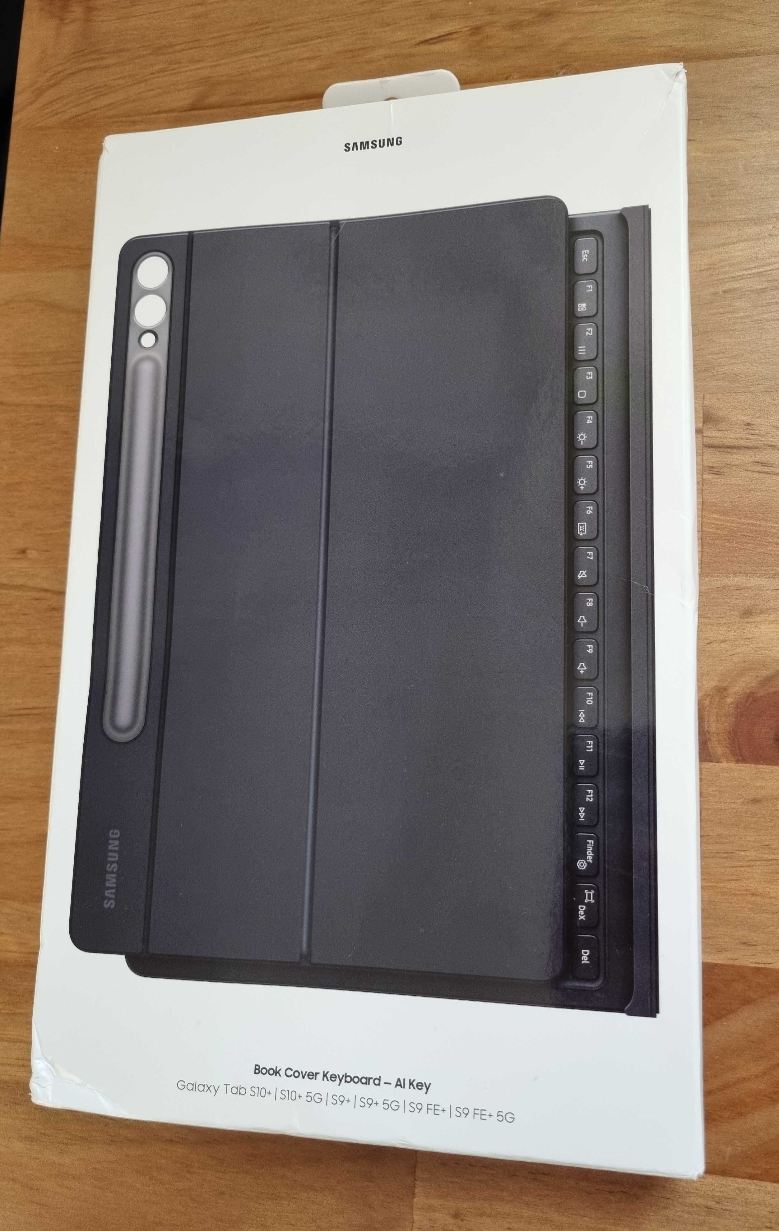 Husa cu tastatura Book Cover Keyboard  SAMSUNG-EF-DX825UBEGWW, negru