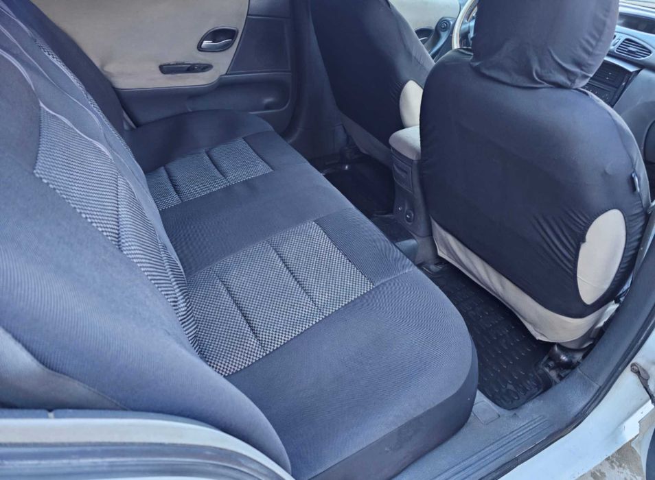 Renault Laguna 1.9 diesel-2003- 264400 km reali