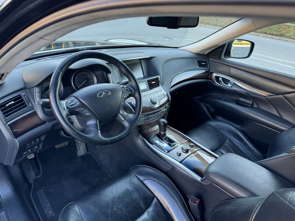 Infiniti M30 - 17000