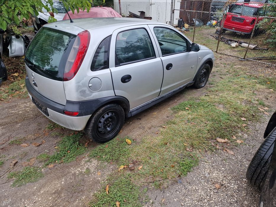 Opel corsa 1.2 на части