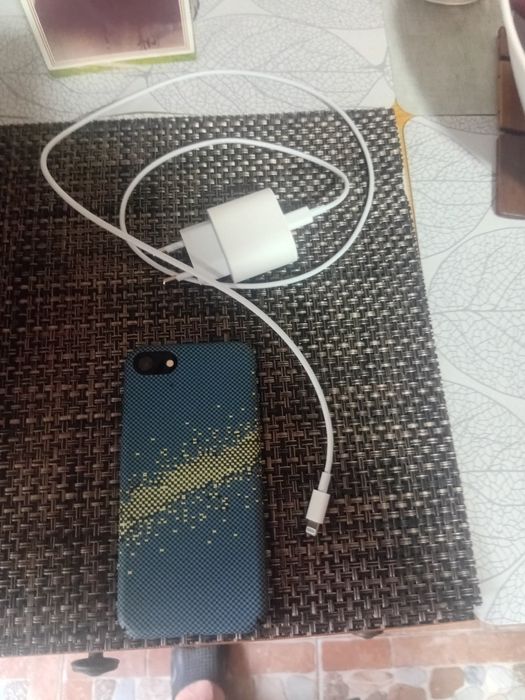 İPhone SE ,Made în Germania