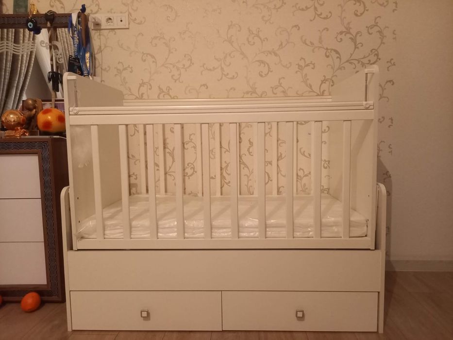 Продам манеж и автокресло