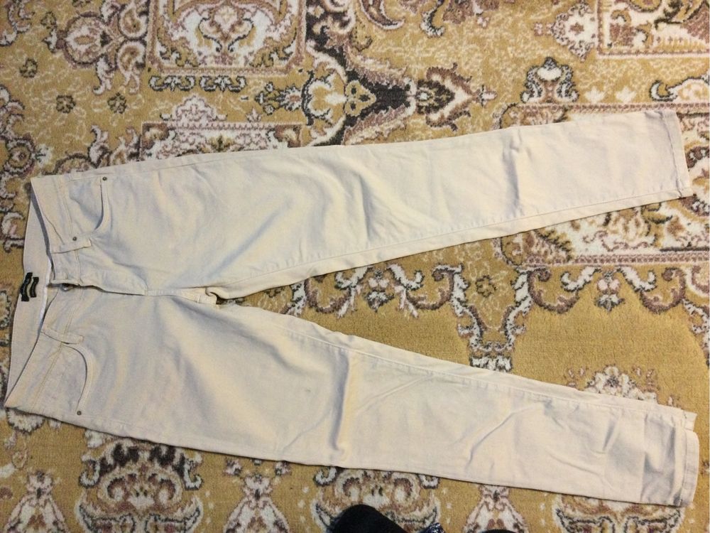 Pantaloni Massimo Dutti