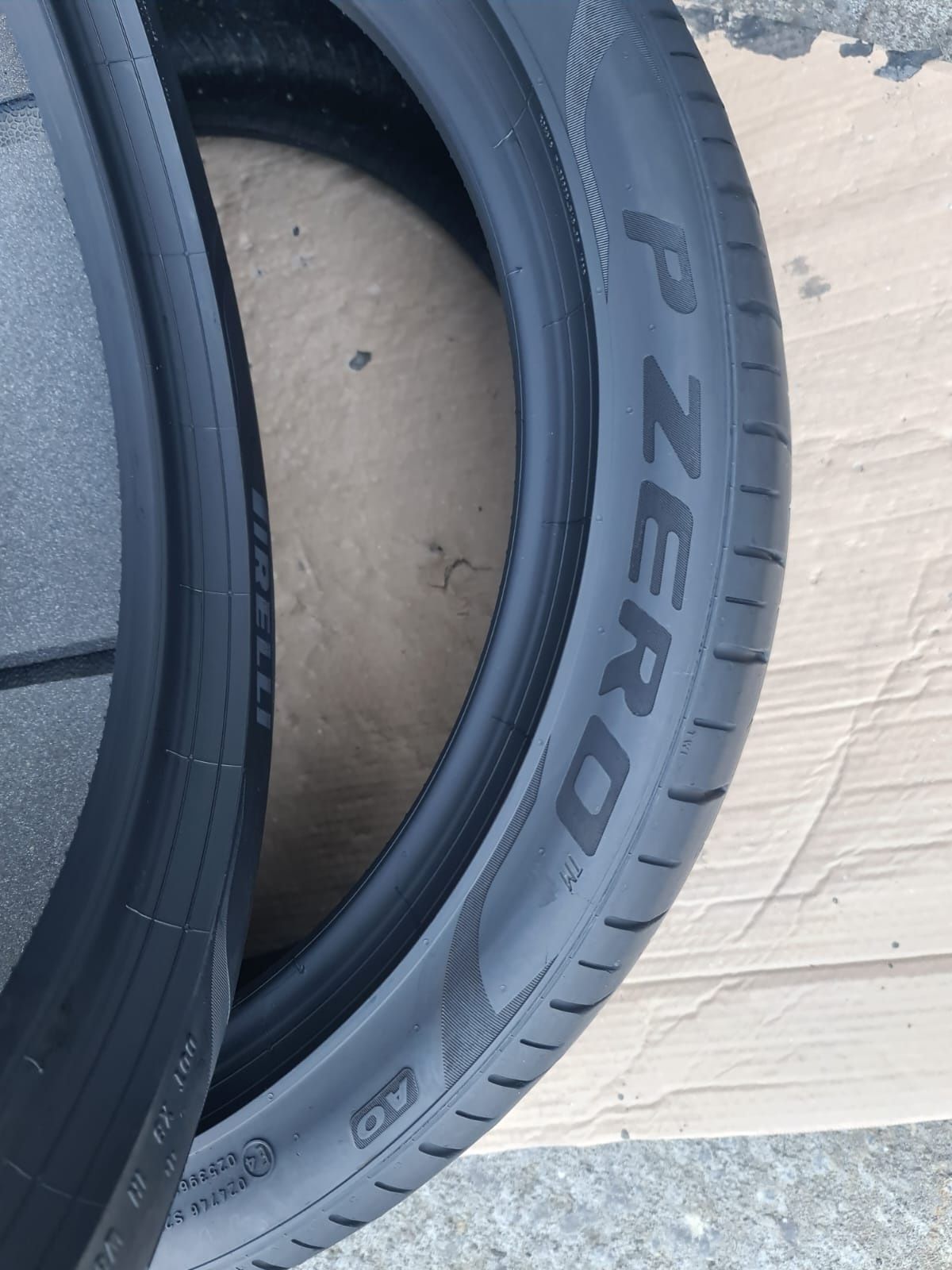 Cauciucuri vară 255/40/20 PIRELLI P Zero