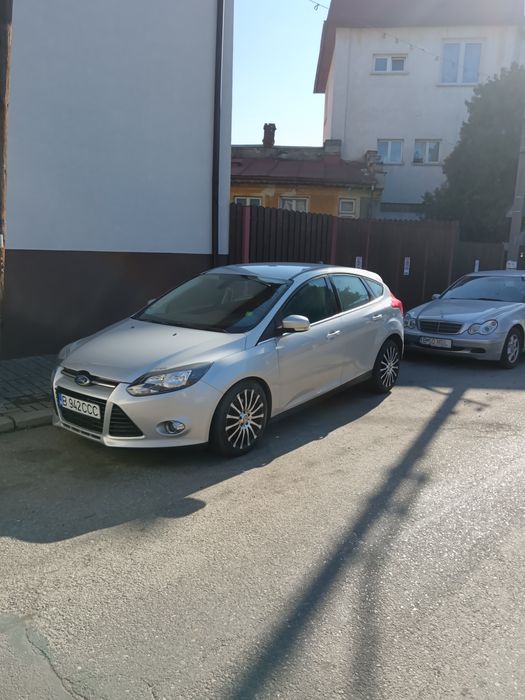 Ford focus titanium 1.6ecoboost impecabil 160mii/km