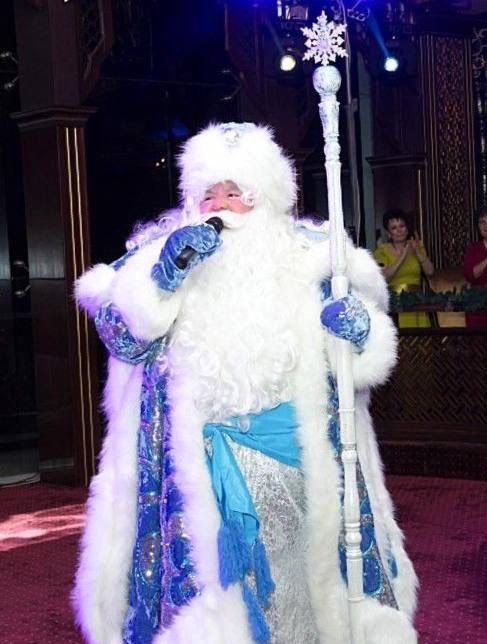 Аренда  костюмов Деда Мороза , Снегурочки, Санта Клауса , Эльфа